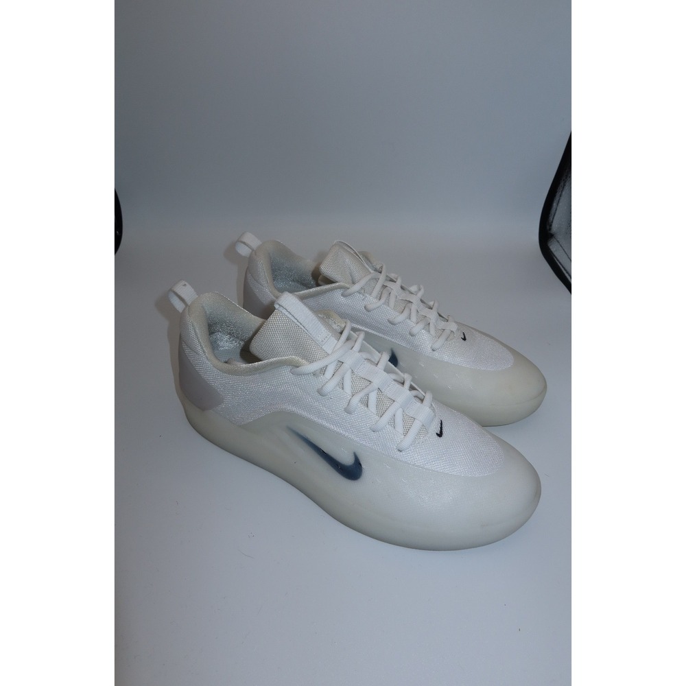 Nike BS Zoom Nyah 4 skate sneaker White Cream Men's 9.5